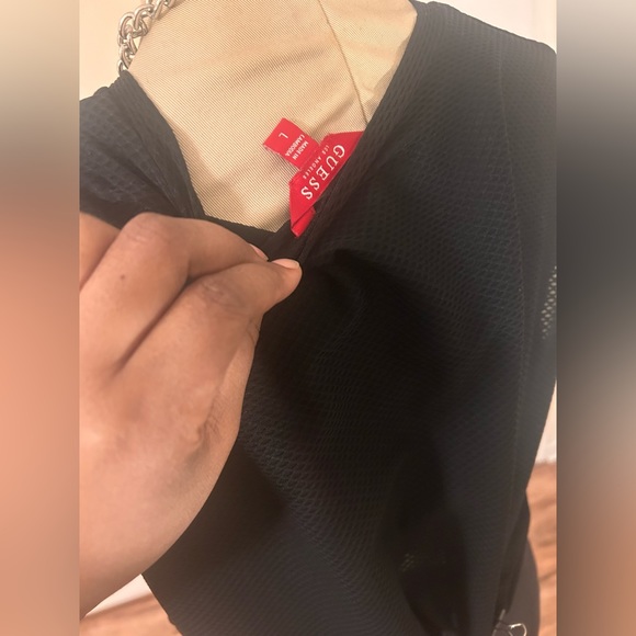 Guess Outfit: 2 PIECE:Top & Leggings - Picture 15 of 16